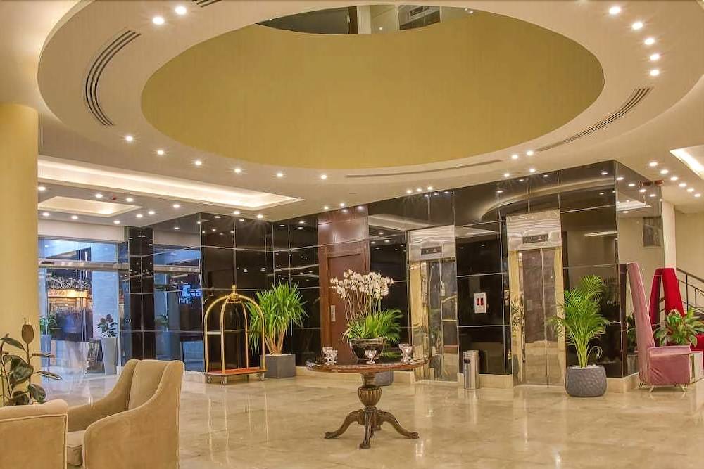 Sandy Palace Hotel 2
