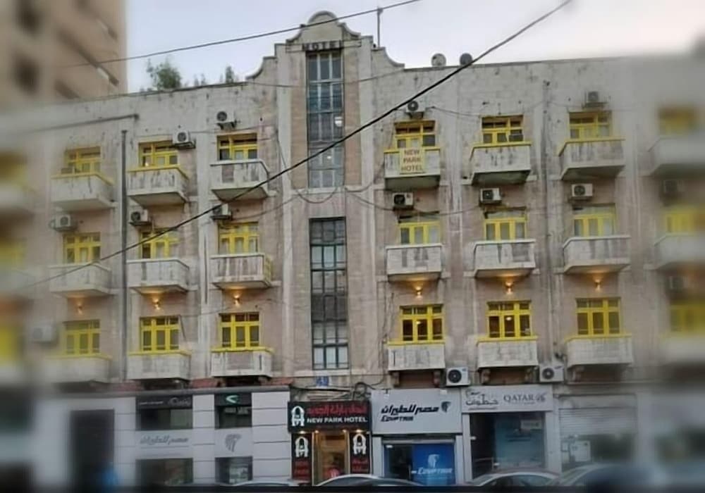 New Park Hotel 1