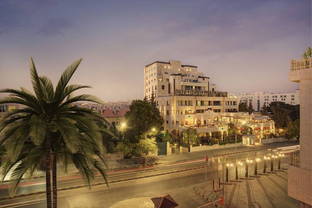 The House Boutique Suites 1