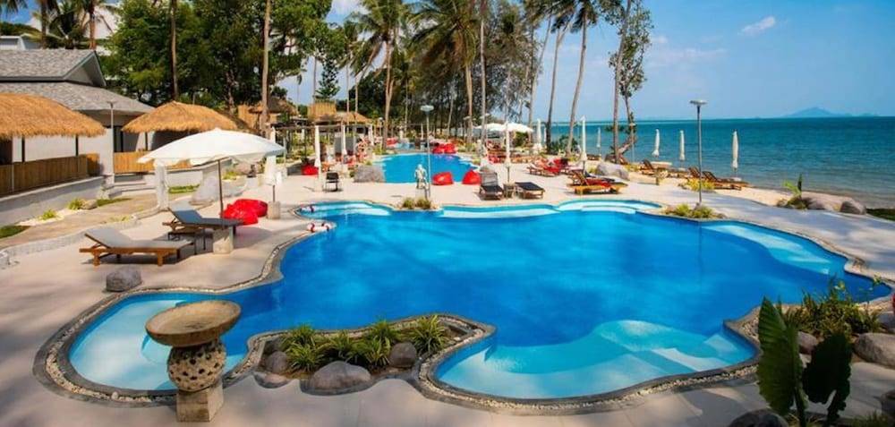 Villa Cha-Cha Krabi Beachfront Resort 1