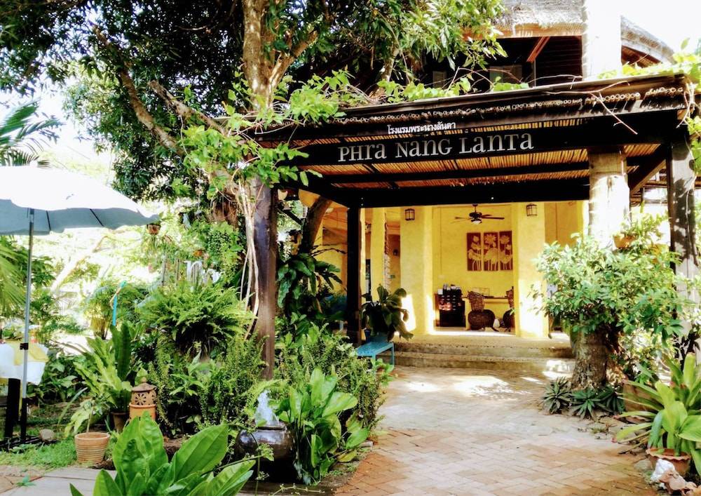 Vacation Village Phra Nang Lanta - SHA Extra Plus 2