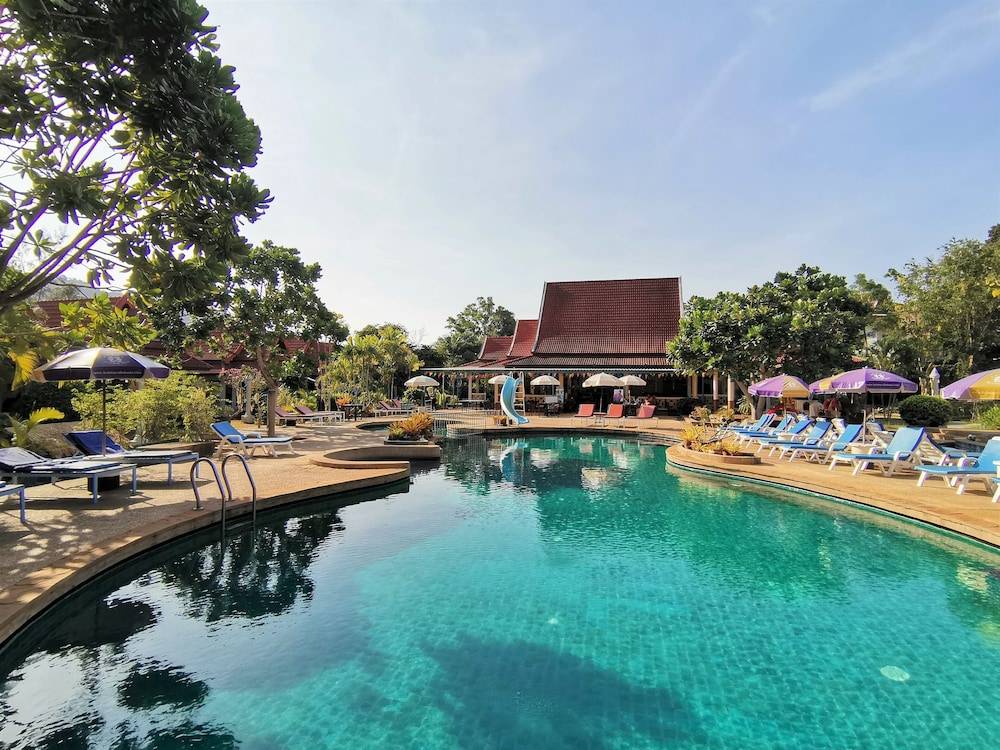 Holiday Villa, Lanta 1