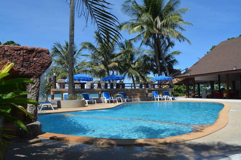 Lanta IL Mare Beach Resort 1