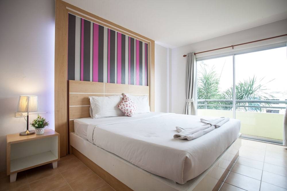The Greenery Hotel 1