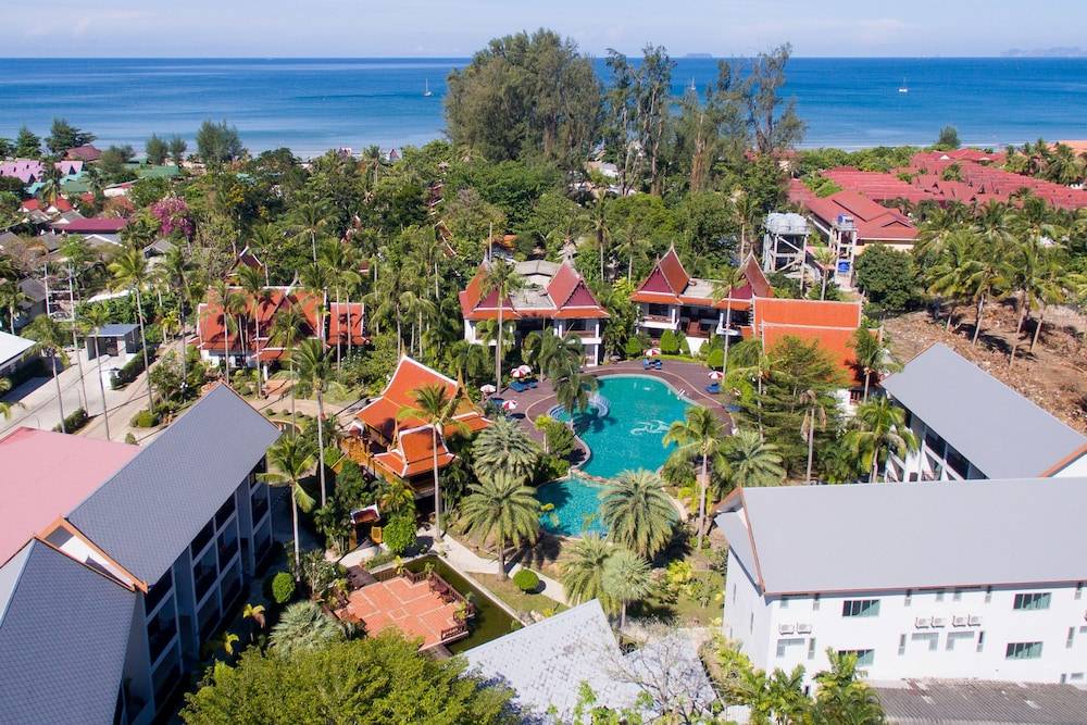 Royal Lanta Resort & Spa 1