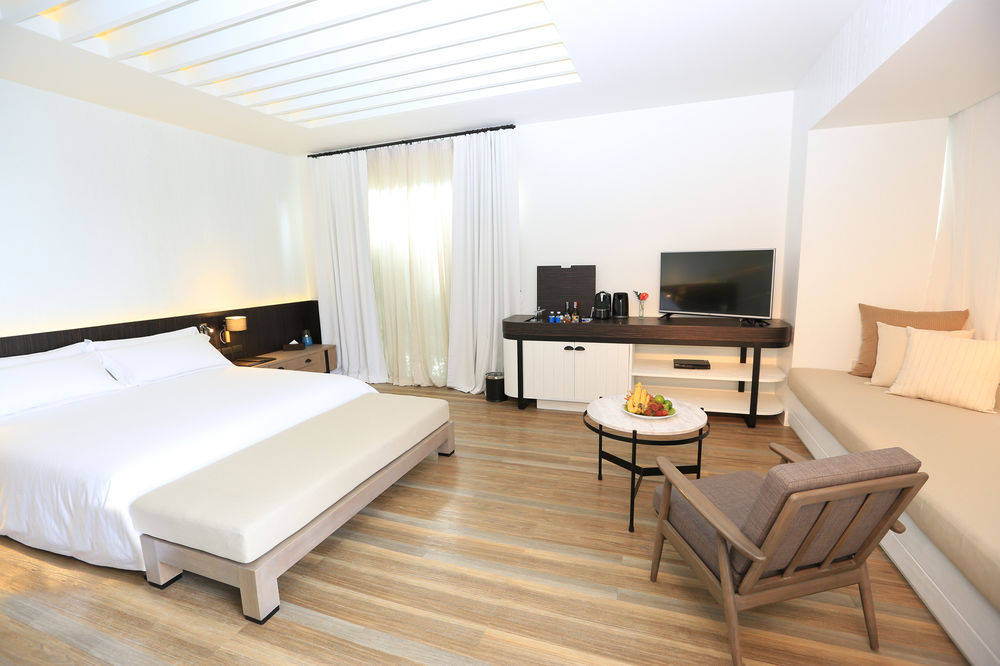 CELES BEACHFRONT RESORT 1
