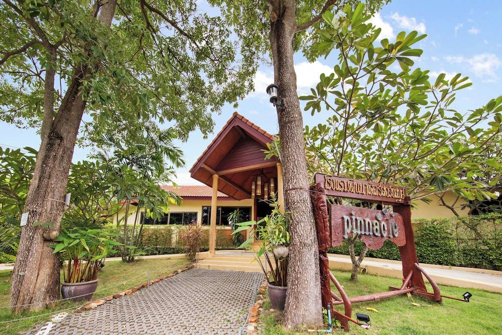 Pinnacle Samui Resort 2