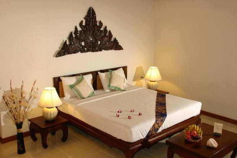 Lipa Lodge Beach Resort 1