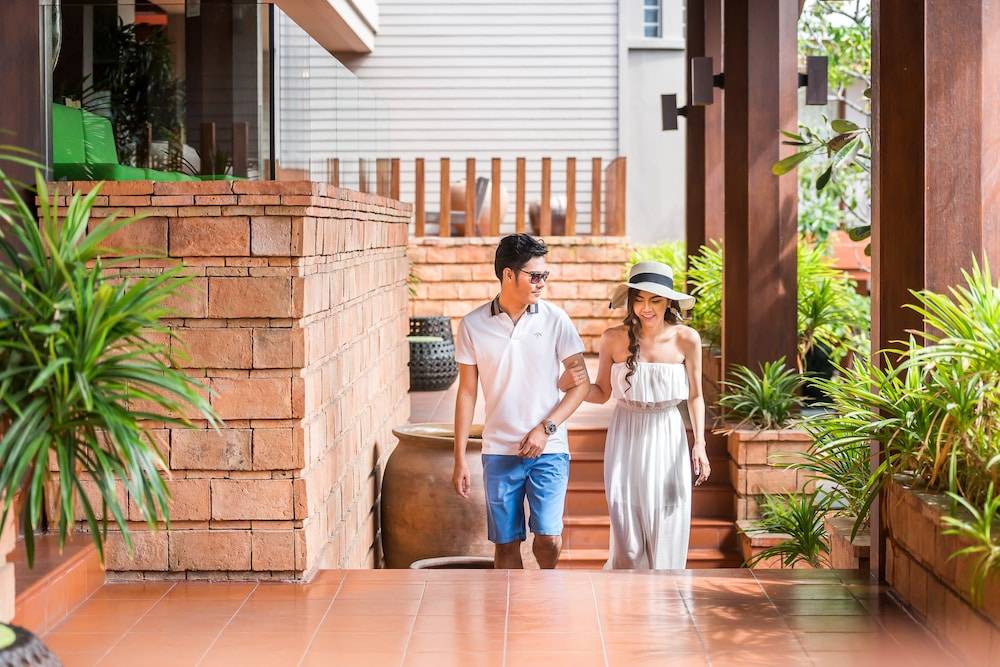 Ayrest Hua Hin Hotel 2