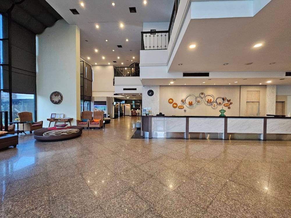 Hua Hin Grand Hotel and Plaza 2