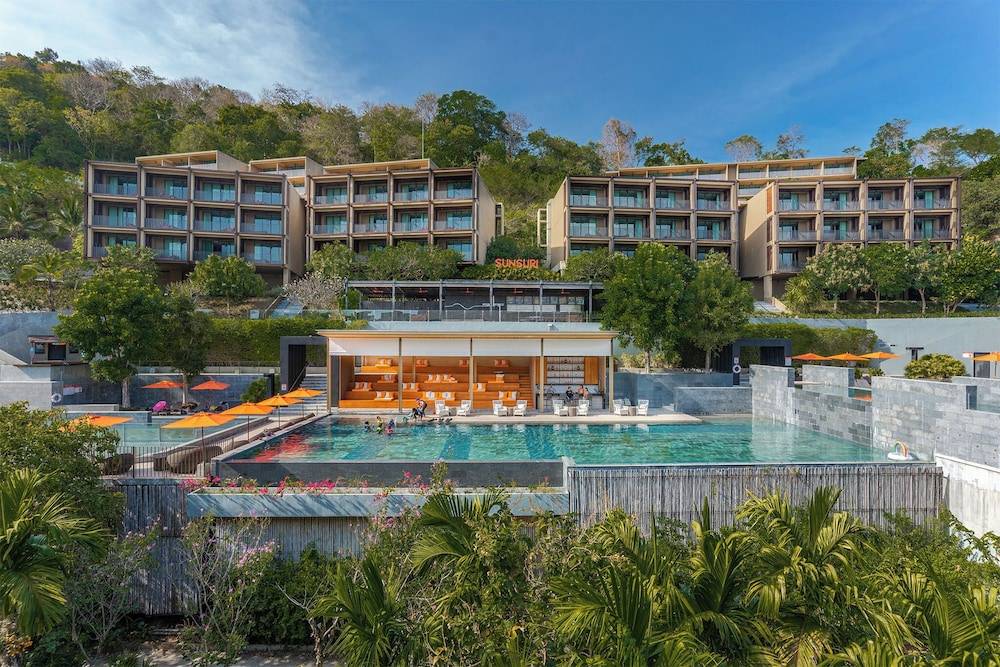 SUNSURI PHUKET Resort, Nai Harn Beach 1