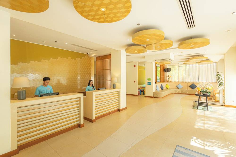 ASHLEE Plaza Patong Hotel & Spa 2