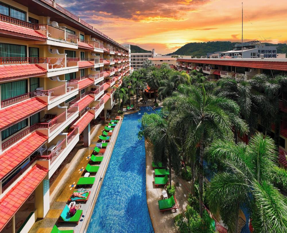 Baumanburi Hotel Patong 1