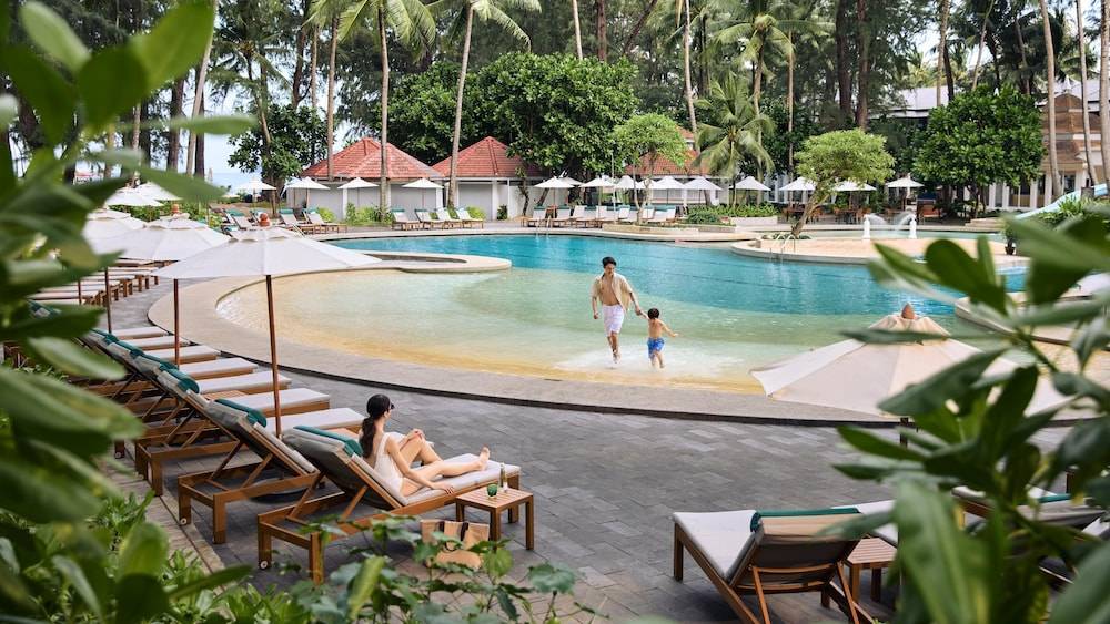 Dusit Thani Laguna Phuket 1