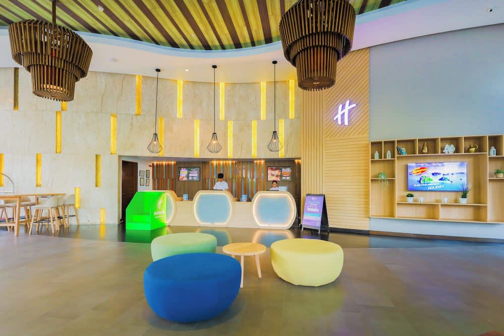 Holiday Inn Resort PHUKET KARON BEACH by IHG 2