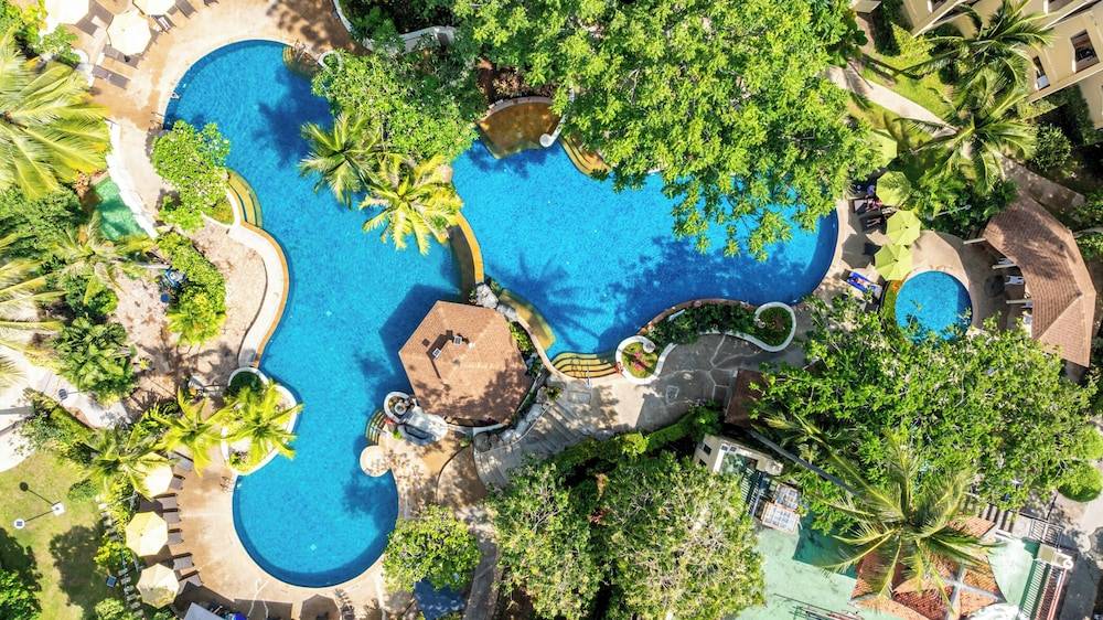 Horizon Karon Beach Resort & Spa 1
