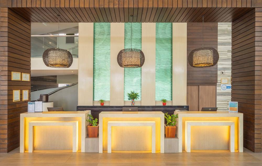 Deevana Plaza Phuket Patong 2