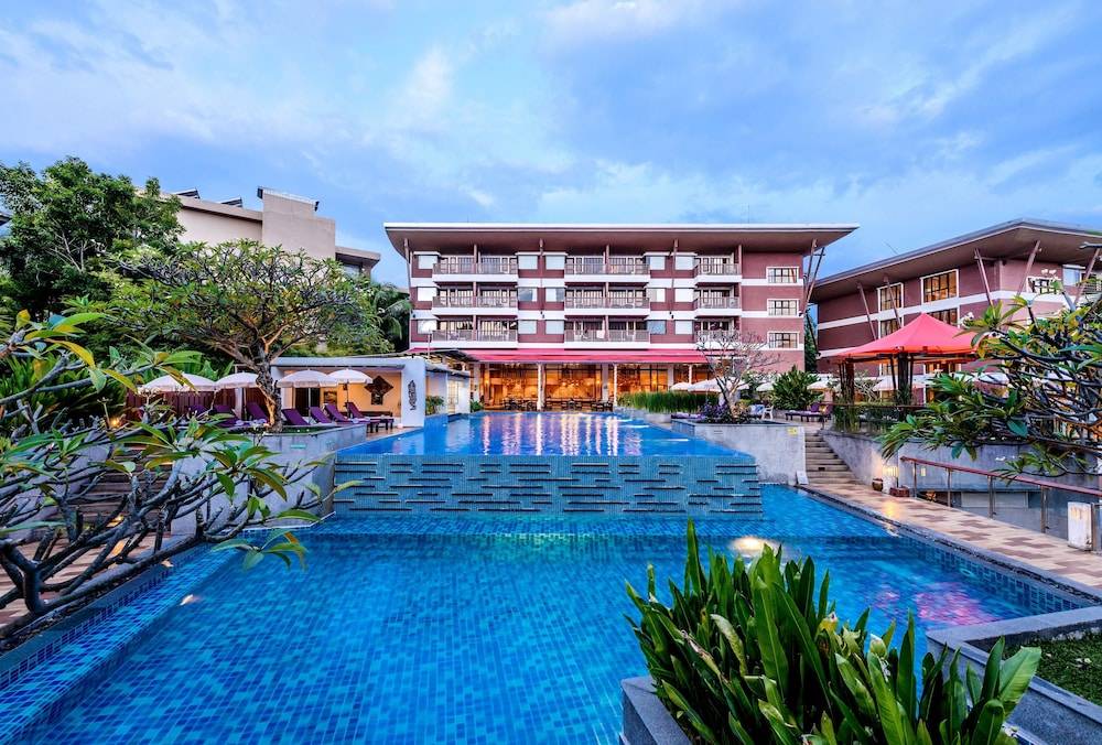 Peach Blossom Resort & Pool Villa - SHA Plus 1
