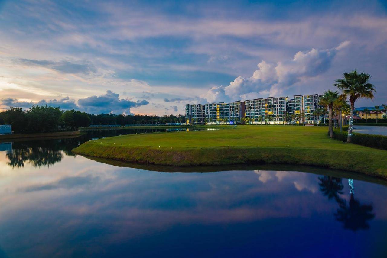 Wyndham Phuket Airport 2