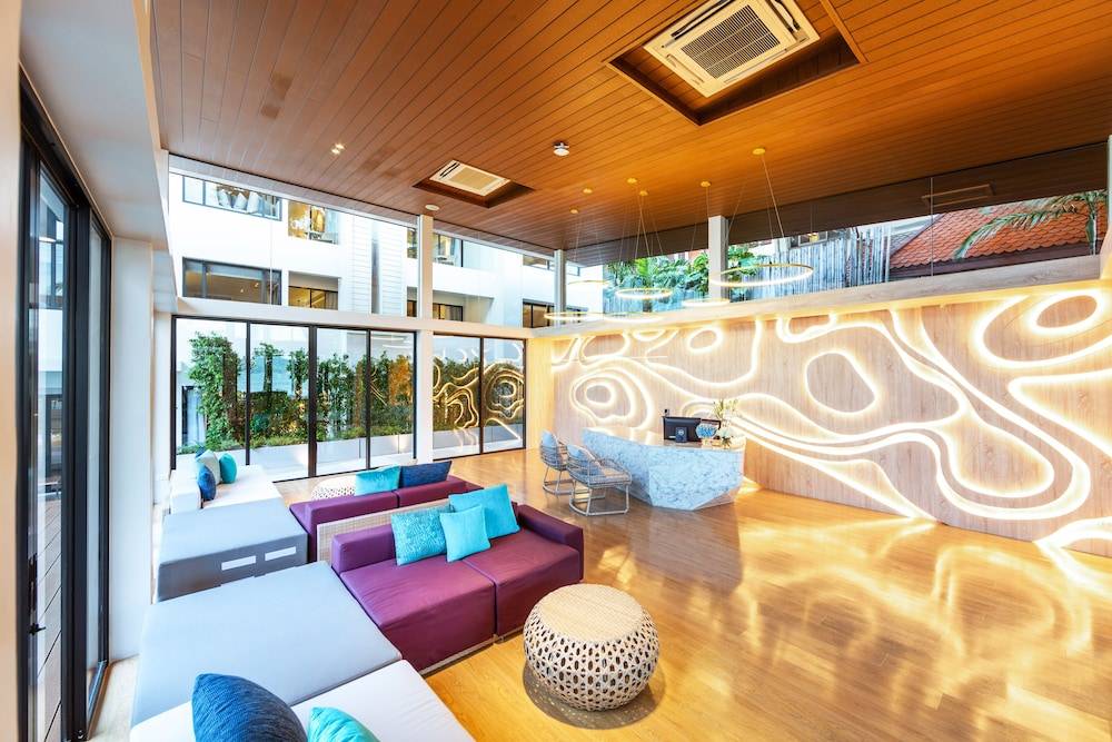 LIV Hotel Phuket Patong Beachfront 2