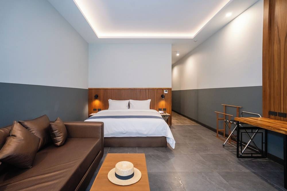 R-Mar Resort and Spa Patong, Phuket 1