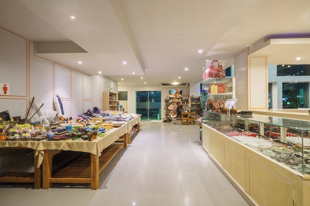 Chabana Kamala Hotel 2