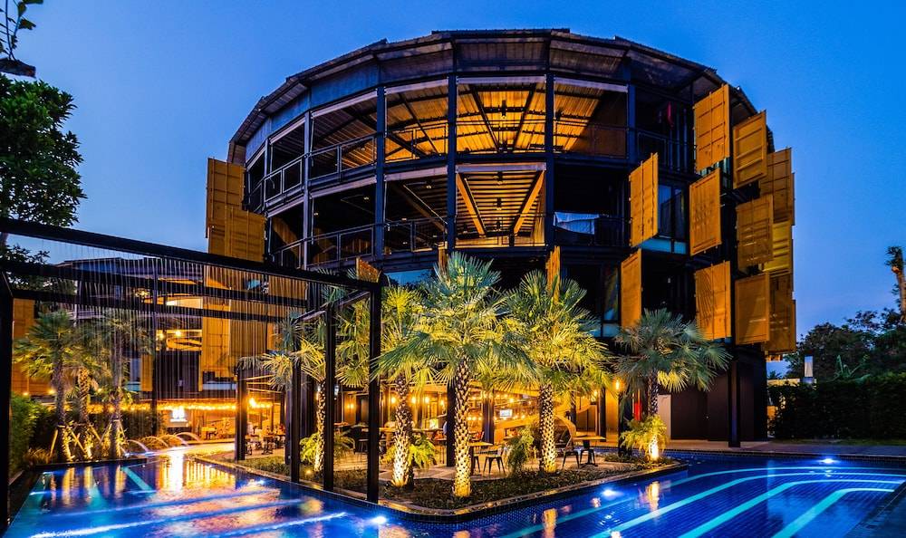 Hivetel Phuket 1