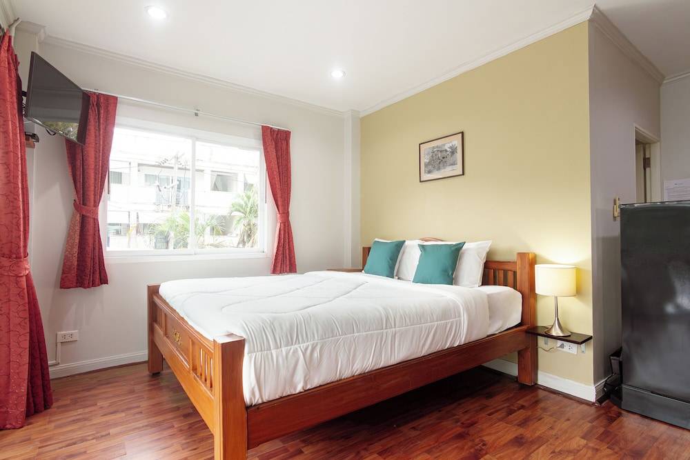 Kamala Beach Residence 1