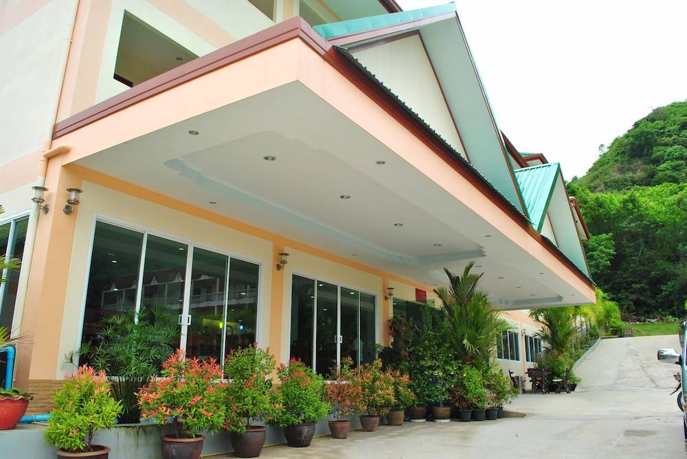 Karon Village Hotel 2