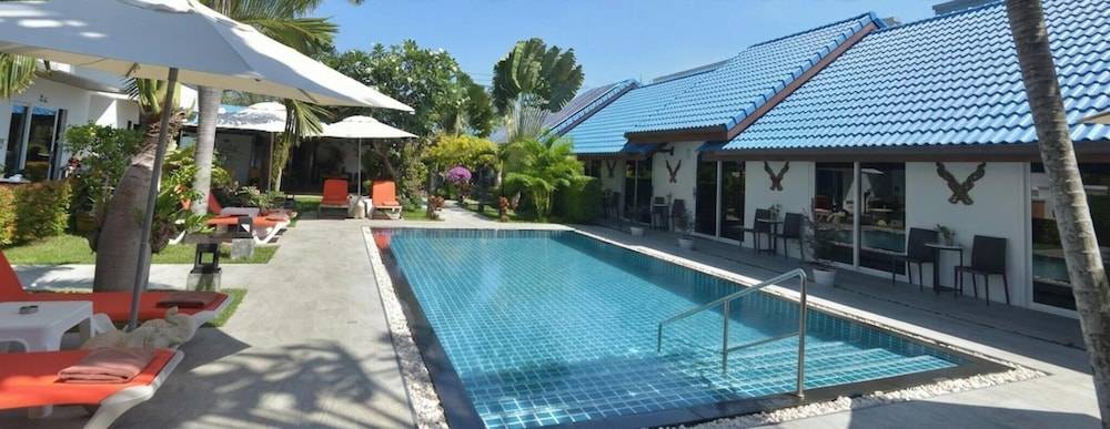 Phuket Airport Hotel 1