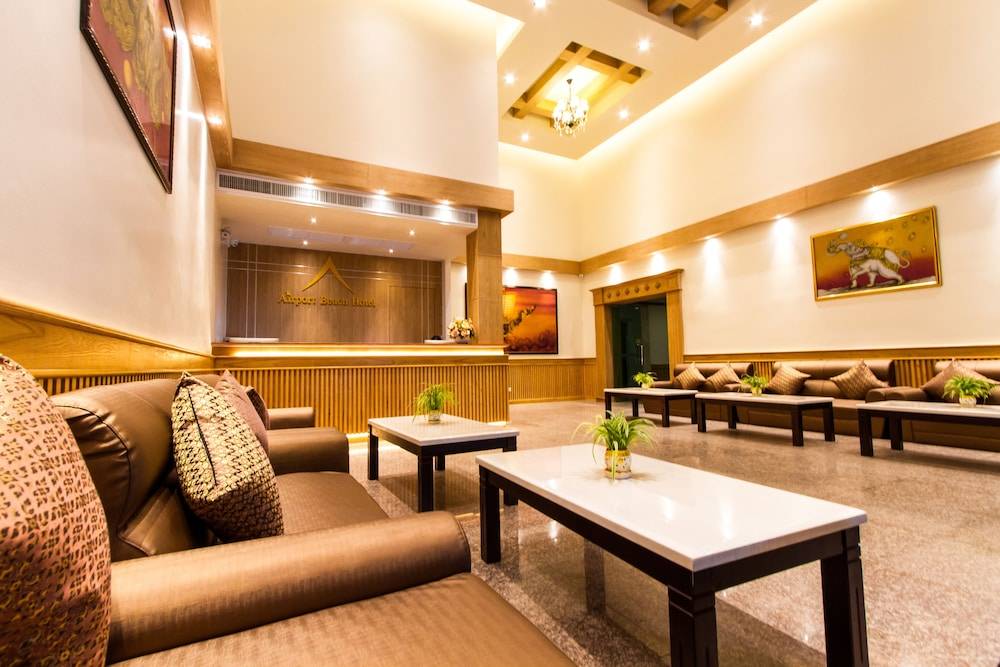 Airport Beach Hotel Phuket 2