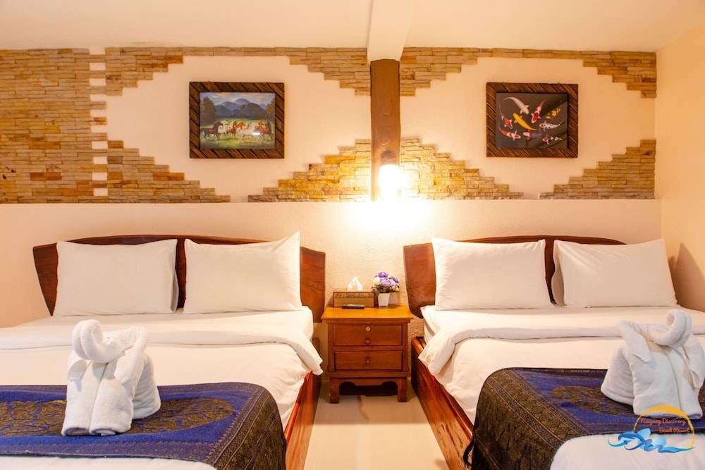 Naiyang Discovery Beach Resort 2