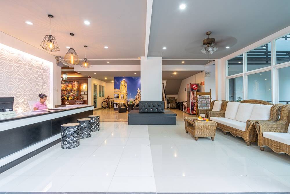 SB Living Place Hotel Phuket Town 2