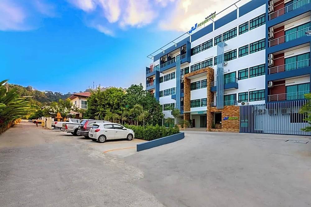 JJ Residence Phuket Town 1