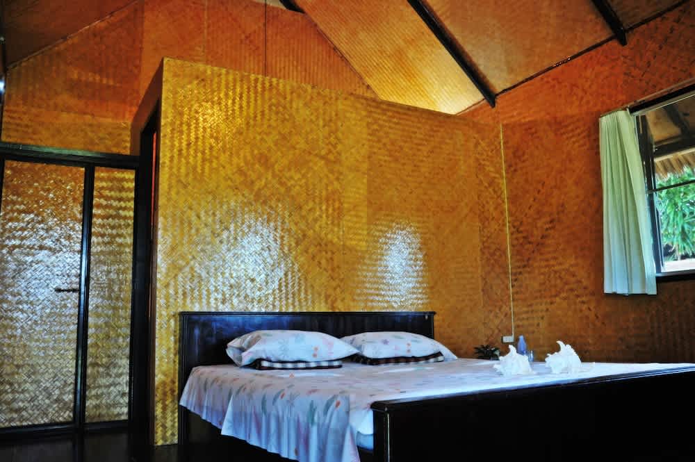 Naiya Beach Bungalow 2