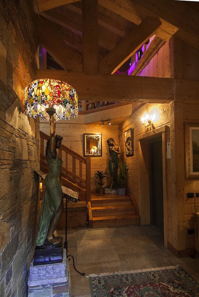 Park Chalet Village 2