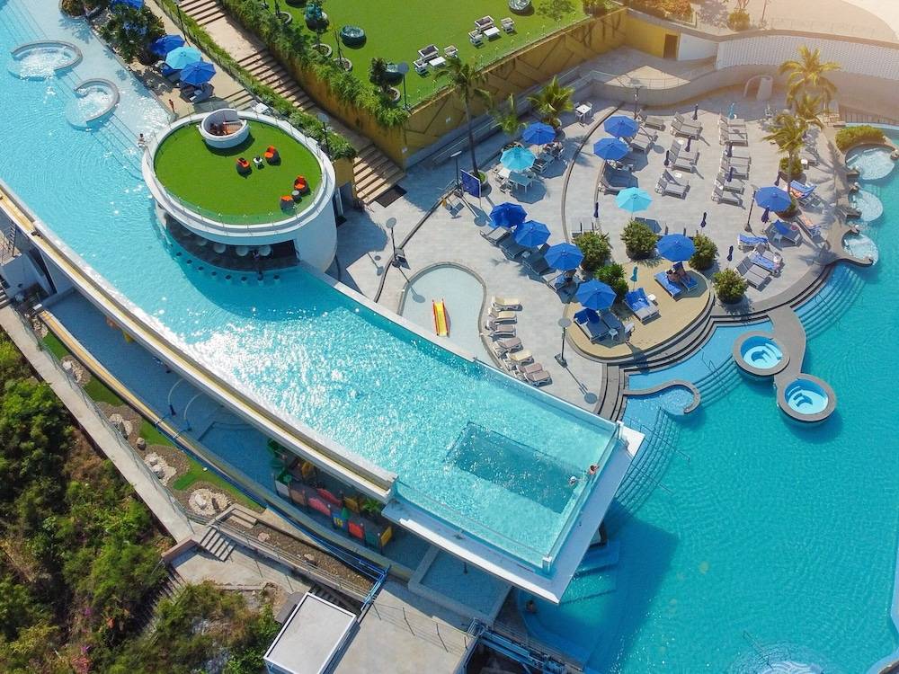 Royal Cliff Beach Hotel Pattaya 1