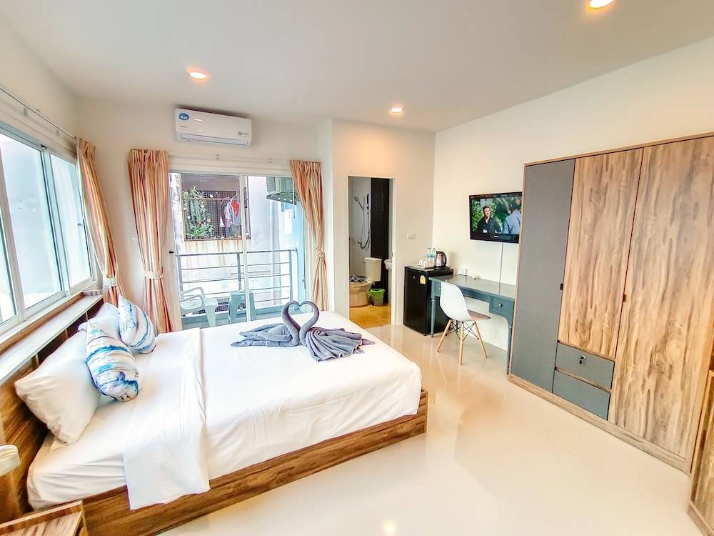 Sailor Hotel Pattaya - Nice Rooms & Steps to Walking Street 1