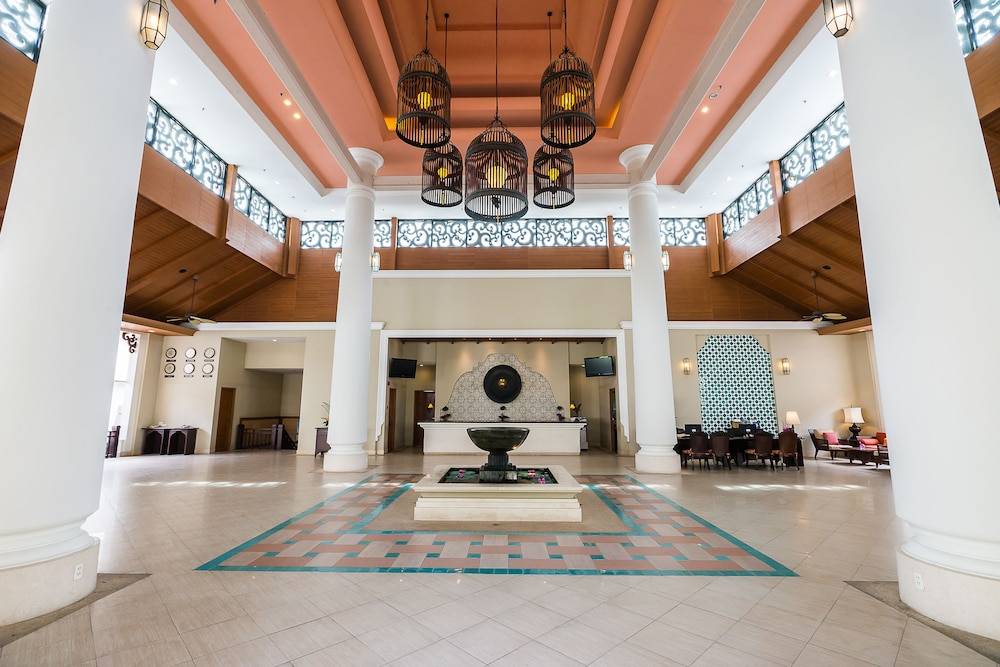 Ravindra Beach Resort & Spa 2