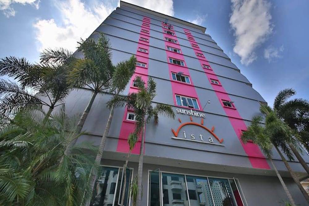 Sunshine Vista Hotel 1