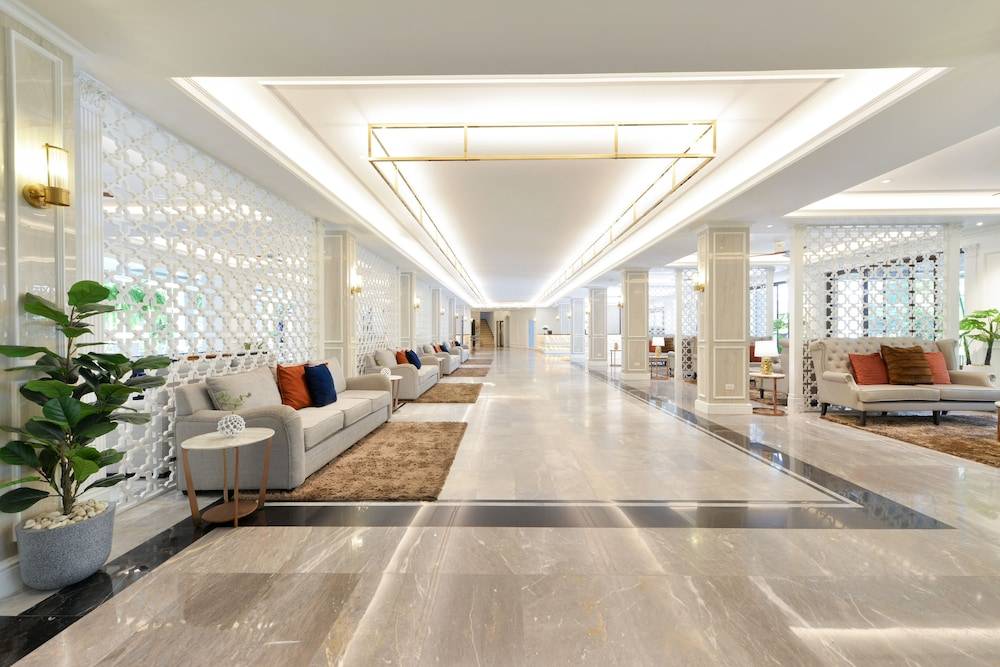 The Beverly Hotel Pattaya 2