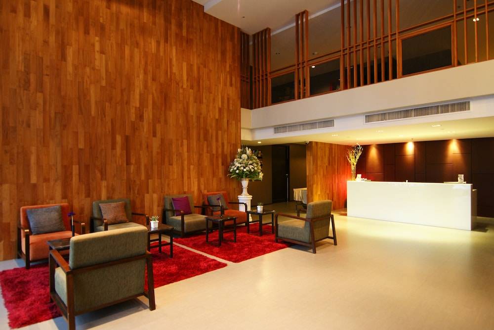 Page 10 Hotel 2