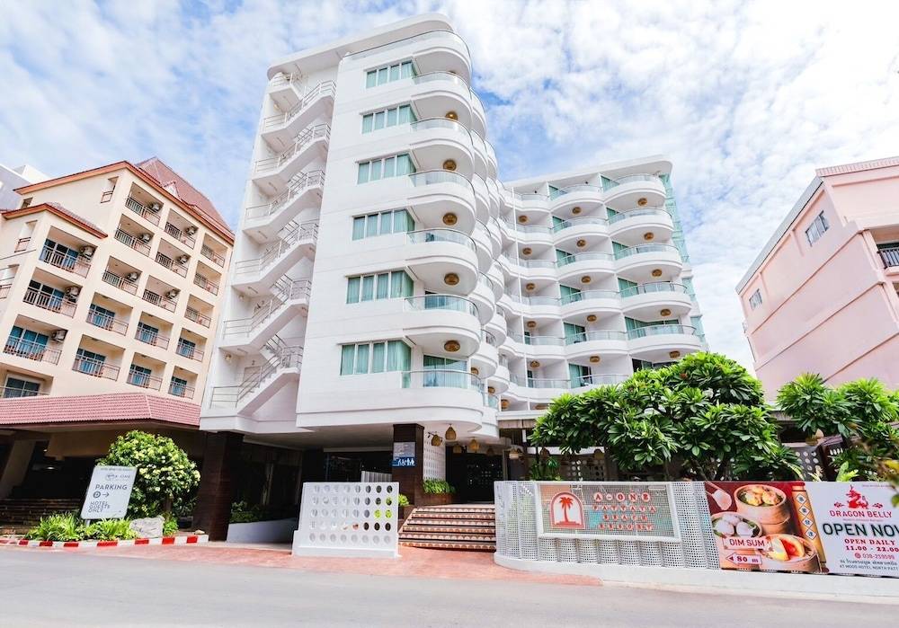 A-ONE Pattaya Beach Resort 1