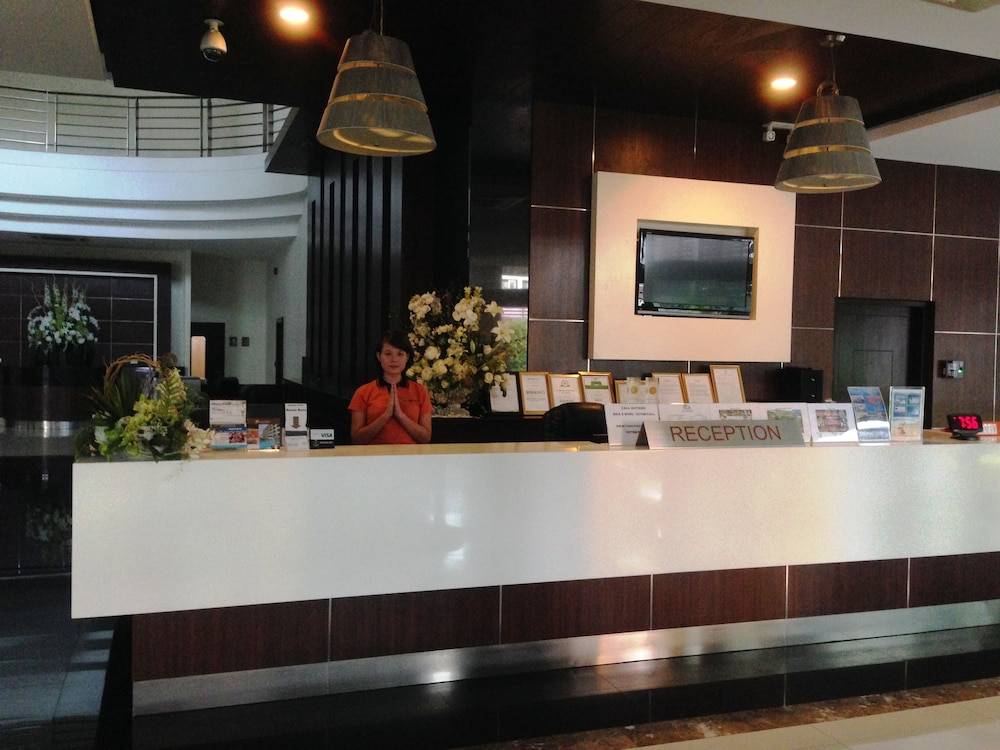 August Suites 2