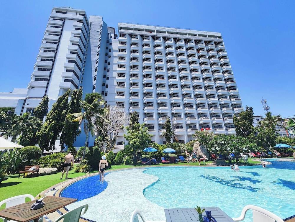 Grand Jomtien Palace Hotel 1