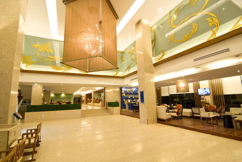 Grand Jomtien Palace Hotel 2