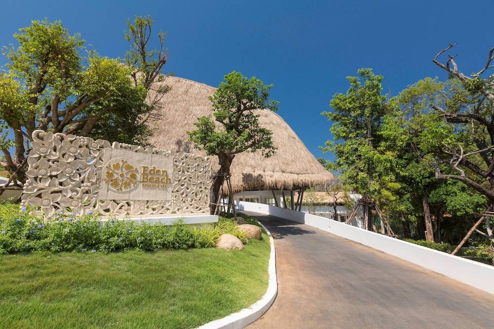 Eden Beach Khao Lak Resort & Spa 2