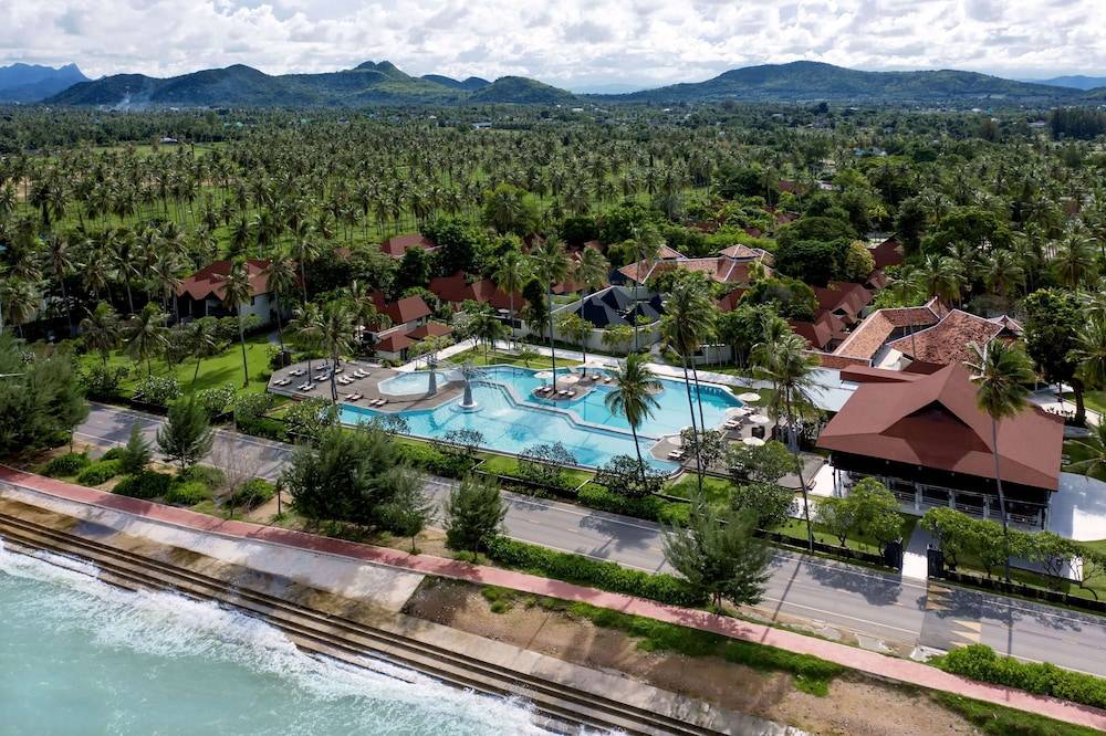 Wyndham Hua Hin Pranburi Resort & Villas 1