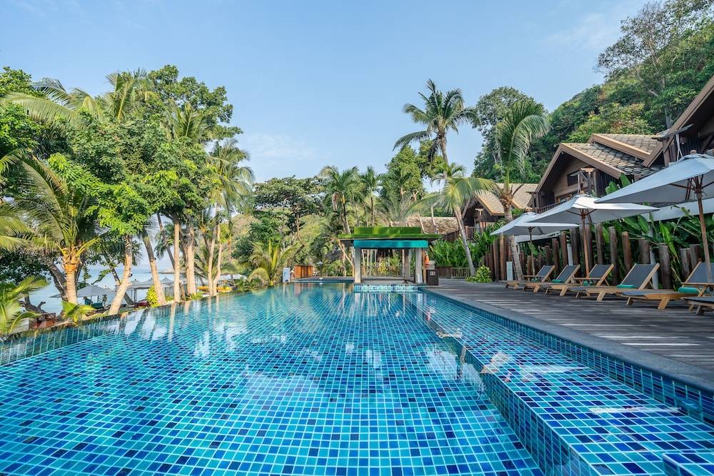Ao Prao Resort 1