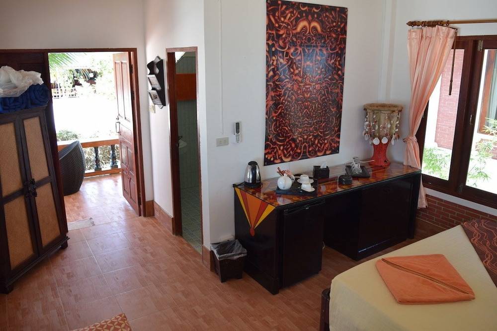 Seaboard Bungalow 2